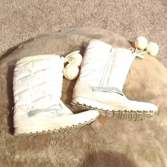 Coach Shoes - Coach Women's White Boots, size 7.5